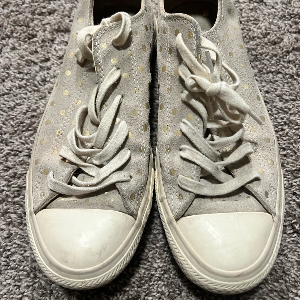Women’s Converse Chuck Taylor All-stars in suede/gold polka dots